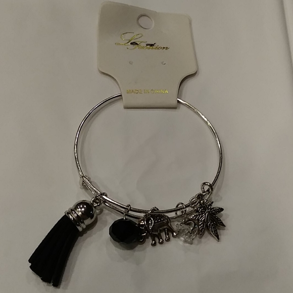 Charm bracelet. Expandable - Picture 1 of 1